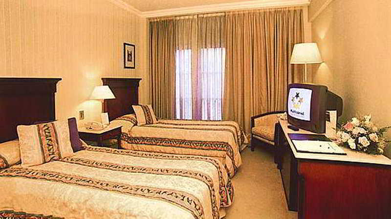 Howard Johnson Hotel 9 De Julio Avenue Буэнос-Айрес Экстерьер фото
